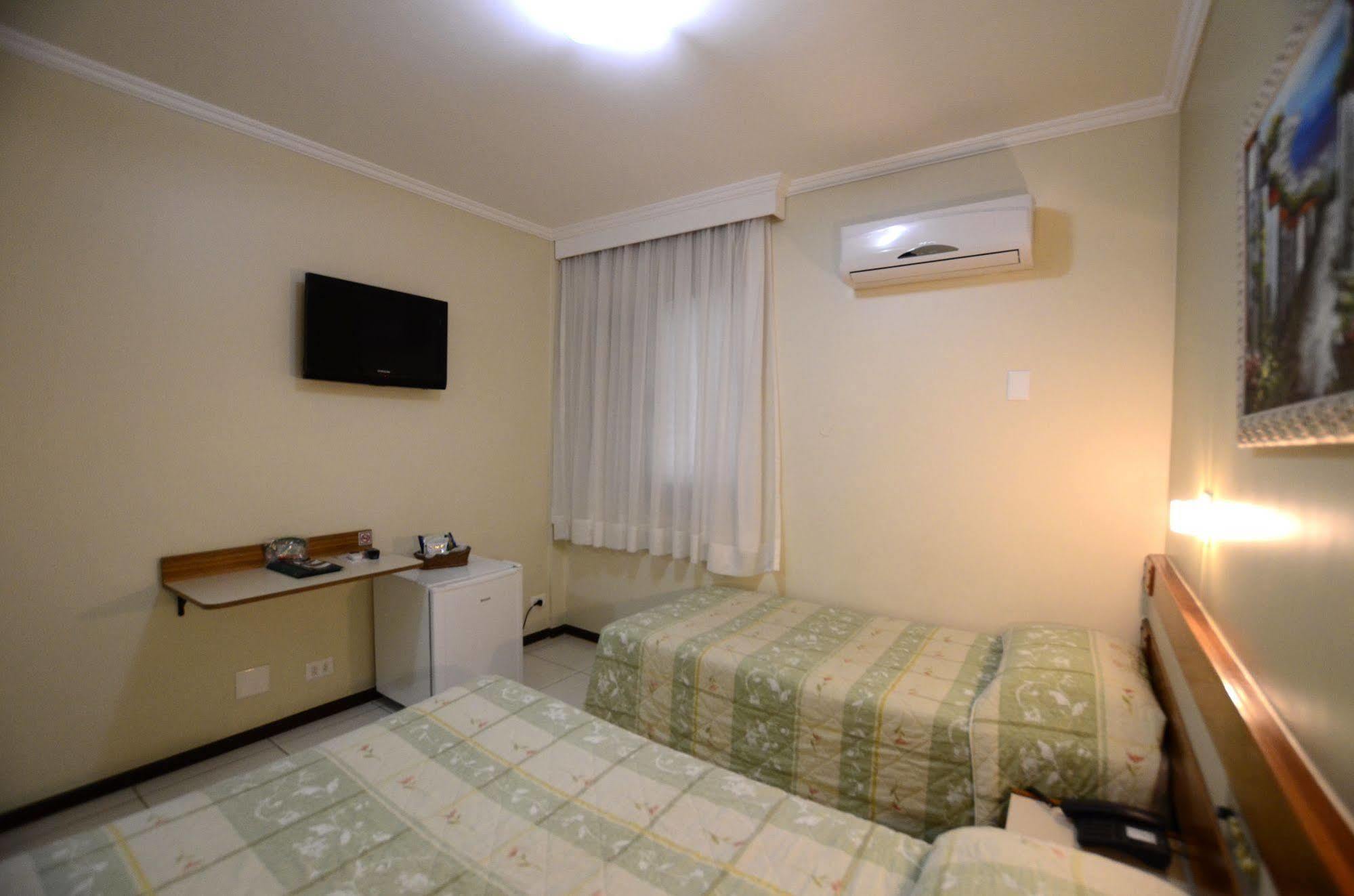 Cedro Hotel Londrina Exterior foto